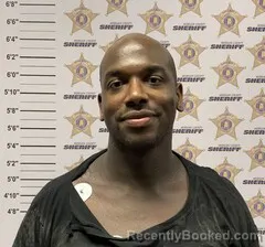 Mugshot of JAVARIS MONDRAE STOVER booked in Morgan County, Alabama on March 6, 2026