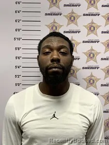 Mugshot of DEMITRI ANTONIO DESHON TAYLOR