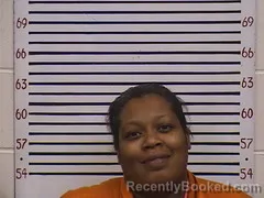 Mugshot of SHAVONNE HUGHES