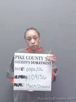 Mugshot of DIAMOND LOUISE MACK