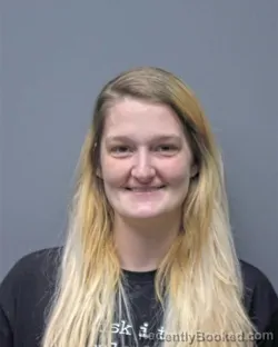 Mugshot of Stephanie Hope Schultz