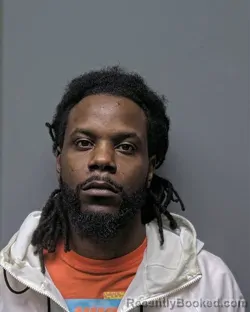 Mugshot of Maurice Lucas Robinson