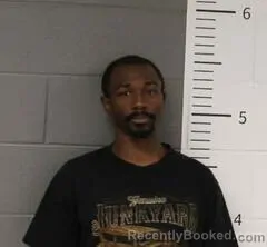 Mugshot of RODERICK WILLIAMS booked in St Clair County, Alabama on April 1, 2026