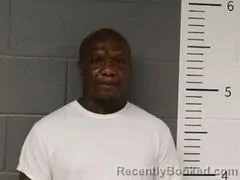 Mugshot of MANDRAL SWAIN booked in St Clair County, Alabama on April 2, 2026