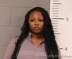 Mugshot of LASHANDUA VAULT booked in St Clair County, Alabama on March 27, 2026