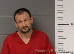 Mugshot of JONATHAN HOWARD booked in St Clair County, Alabama on April 25, 2026