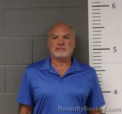 Mugshot of TONY SAUNDERS booked in St Clair County, Alabama on May 2, 2026