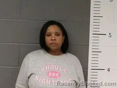 Mugshot of SHANITA WASHINGTON booked in St Clair County, Alabama on May 7, 2026