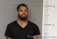 Mugshot of ASHTON BRADLEY booked in St Clair County, Alabama on May 11, 2026
