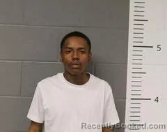 Mugshot of LADARIUS BELL booked in St Clair County, Alabama on May 17, 2026