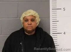 Mugshot of Tara Evans booked in St Clair County, Alabama on September 25, 2026