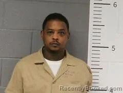 Mugshot of Tavarus Jackson booked in St Clair County, Alabama on October 8, 2026