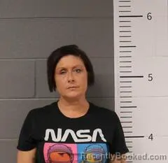 Mugshot of TIFFANY WIGGINS booked in St Clair County, Alabama on April 16, 2026
