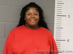 Mugshot of SUE - SHAE'LA BENJAMIN booked in St Clair County, Alabama on May 7, 2026