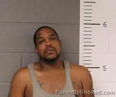 Mugshot of JONATHAN HENDERSON booked in St Clair County, Alabama on July 14, 2026