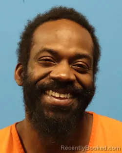 Mugshot of RONALD ZYIDARIUS MARTIN