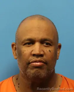 Mugshot of MARKIS MAYOBANEX SALVADOR DE LEON