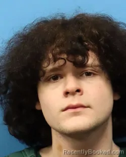 Mugshot of MALACHI RAY HODGES