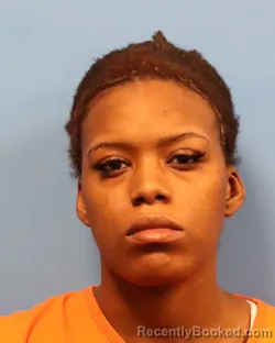 Mugshot of KALIYAH CHYANNE ROBINSON