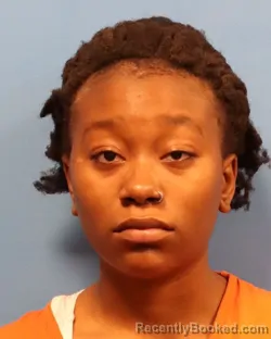 Mugshot of NAKIA DARIA HENDERSON booked in Shelby County, Alabama on July 10, 2026