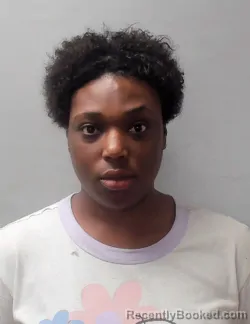 Mugshot of DONSHAE RENEE RIGGINS