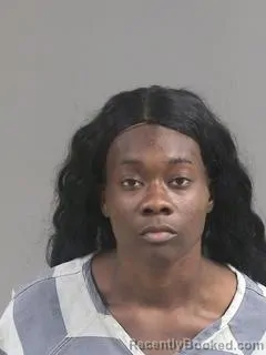 Mugshot of DIAMOND LASHAE JUNE booked in Charleston County, South Carolina on May 14, 2026