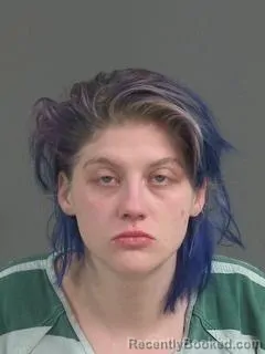 Mugshot of ELIZABETH NICOLE STEADING