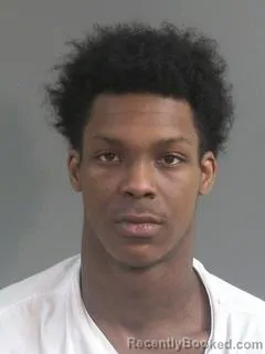 Mugshot of KEOHN LEVAR BROWN booked in Charleston County, South Carolina on May 7, 2026