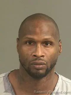 Mugshot of QUINZELL ROBINSON booked in Charleston County, South Carolina on May 12, 2026