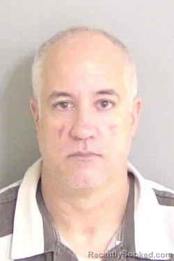 Mugshot of Bradley James Farris