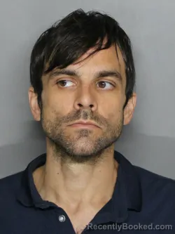 Mugshot of JASON CHRISTOPHER LOCKE