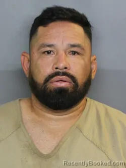 Mugshot of MERWIS JOSE SANTOYA VILLARROEL booked in Charlotte County, Florida on June 9, 2026