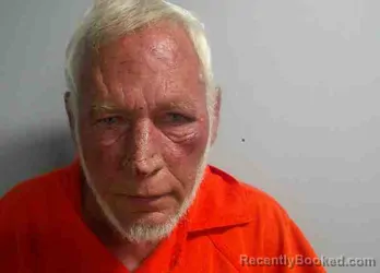 Mugshot of WENDALL WAYNE SCHMIDT