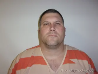 Mugshot of DUSTIN WAYNE KENNEDY