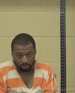 Mugshot of LATRAVION DEVANTE BROWN