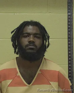Mugshot of XZAVIER DEVONTE HOLLOWAY booked in Bossier County, Louisiana on May 17, 2026