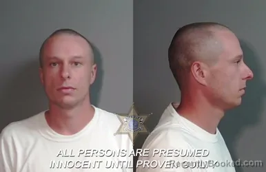 Mugshot of Matthew Dean Huff