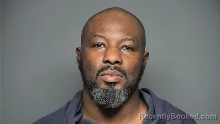 Mugshot of JAMES MONTRELL ROBINSON
