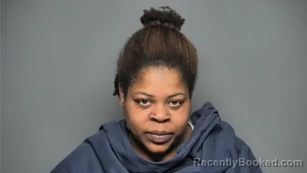 Mugshot of KENDRA CHIQUITTA LOWERY