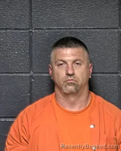 Mugshot of DUSTIN DEWAYNE BERRY