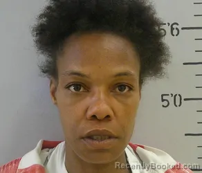 Mugshot of NORISHA CAWANDA ROBERTS booked in Grant County, Louisiana on March 30, 2026