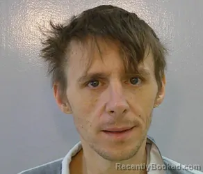 Mugshot of KRISTOPHER K ELLIOTT