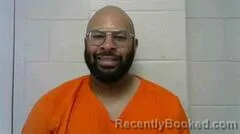 Mugshot of RODERICK L WILLIAMS