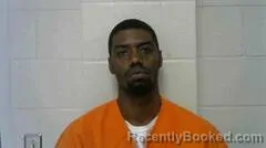 Mugshot of ISIAH D DAVIDSON