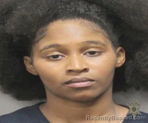 Mugshot of BIANCA N LATULAS