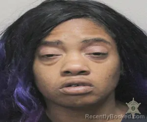 Mugshot of RAYNELL LYNETTE CLAYTON