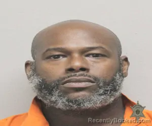 Mugshot of MELVIN RAY ROBERTS