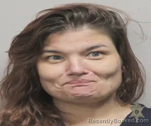 Mugshot of AMBER HAMMON MILLER