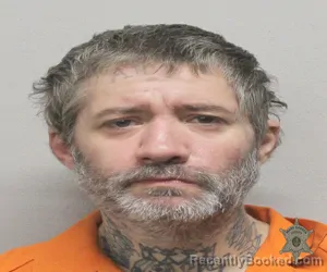 Mugshot of SETH CHARLES HUVAL