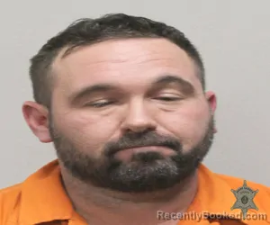 Mugshot of MICHEAL DAVID CREDEUR